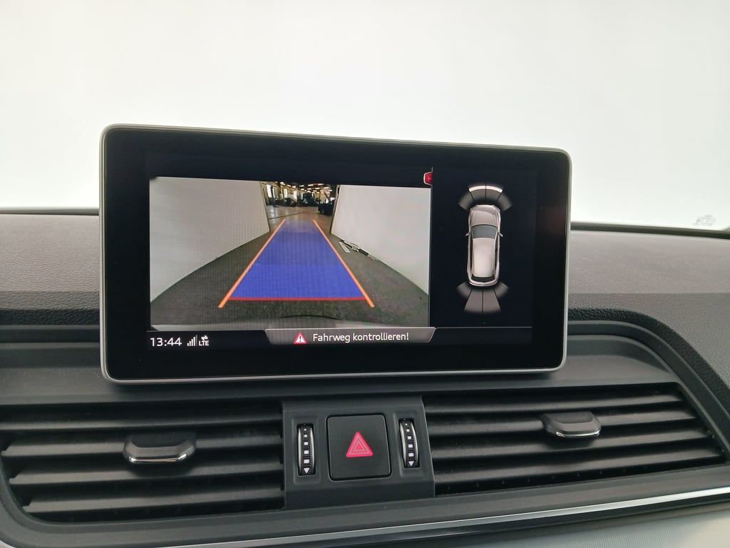 Audi Q5 2.0 40 TDI quattro | Bild 26 von 31