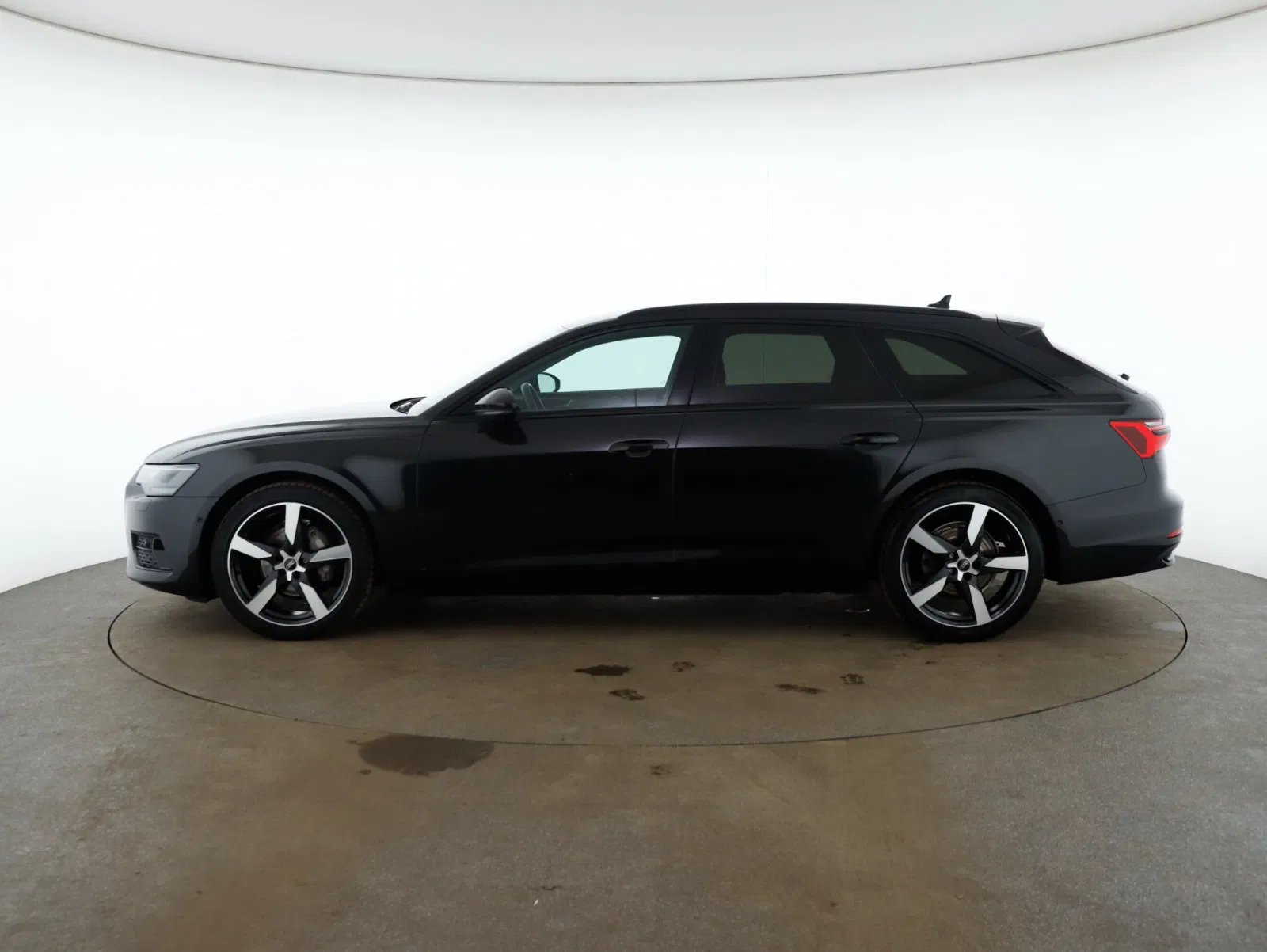 Audi A6 Avant 40 2.0 TDI quattro sport | Bild 8 von 30