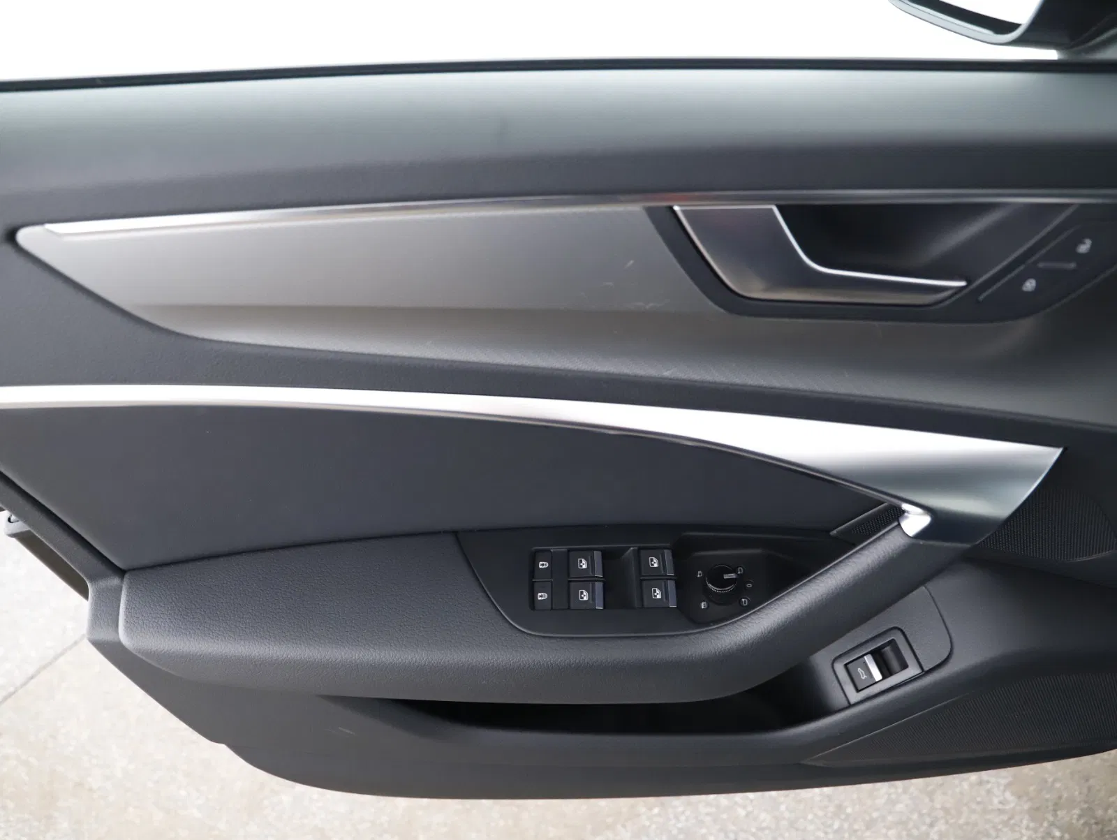 Audi A6 Avant 40 2.0 TDI quattro sport | Bild 10 von 30