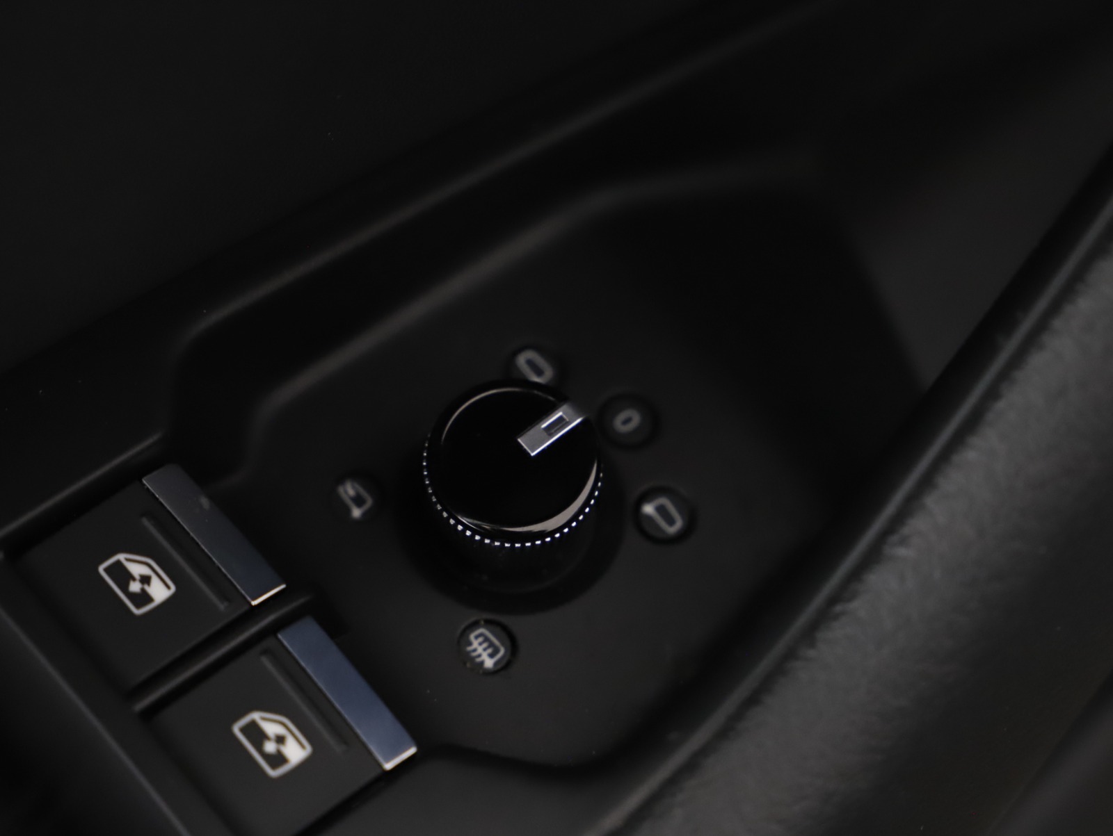 Audi A6 Avant 40 2.0 TDI quattro sport | Thumbnail 11 von 30