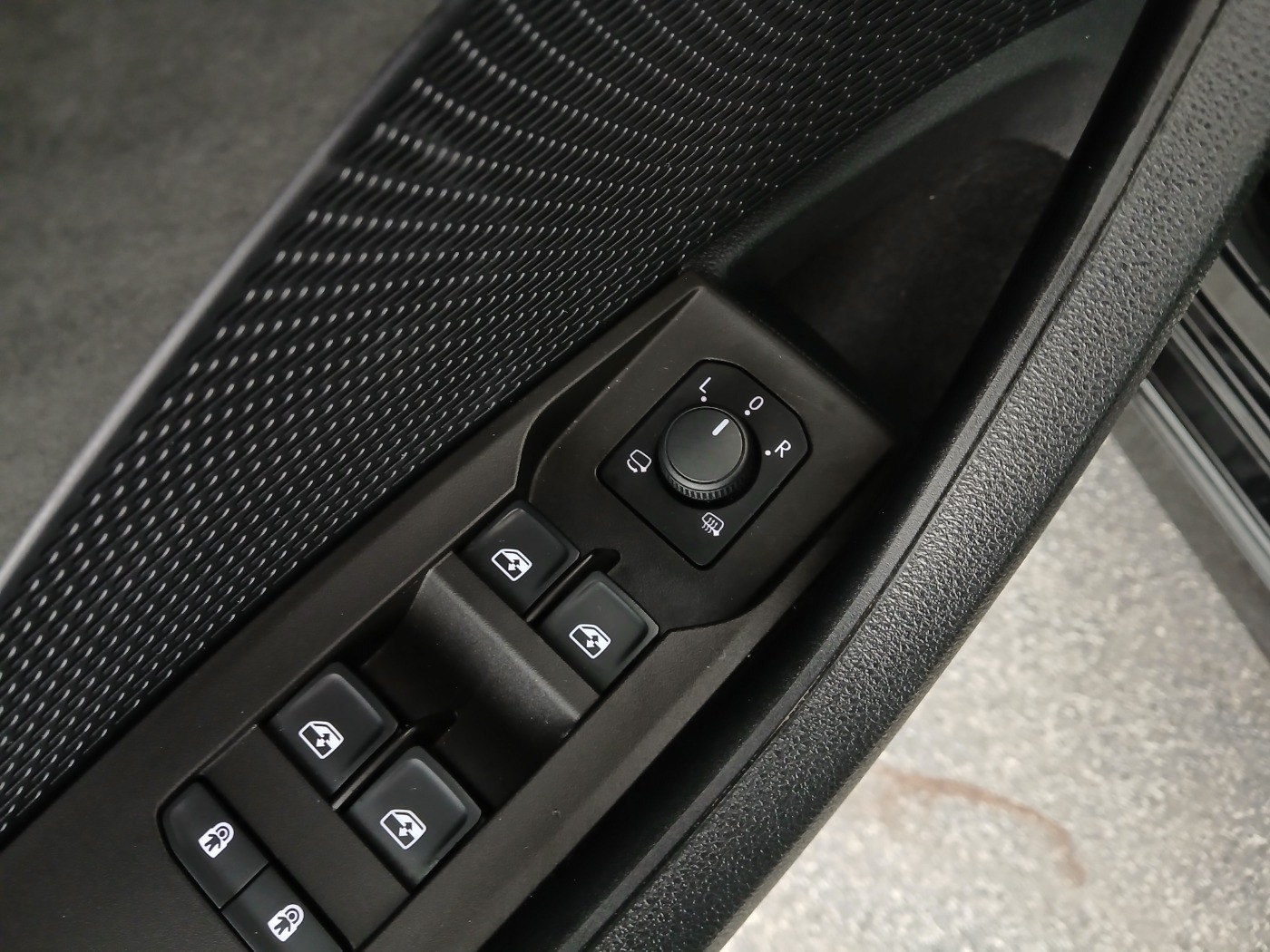 Skoda Octavia Combi 2.0 TDI RS | Bild 6 von 31