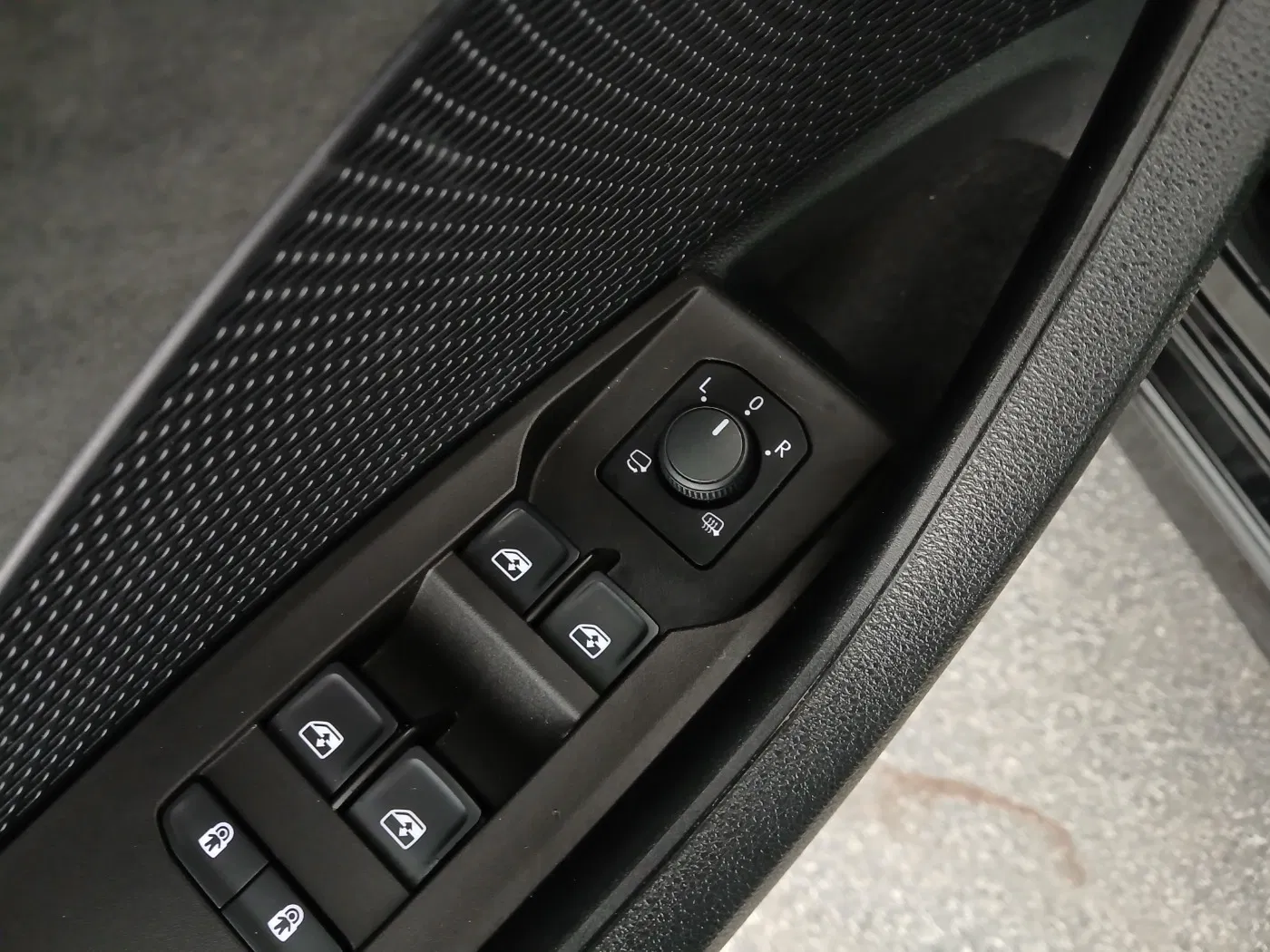 Skoda Octavia Combi 2.0 TDI RS | Bild 6 von 31