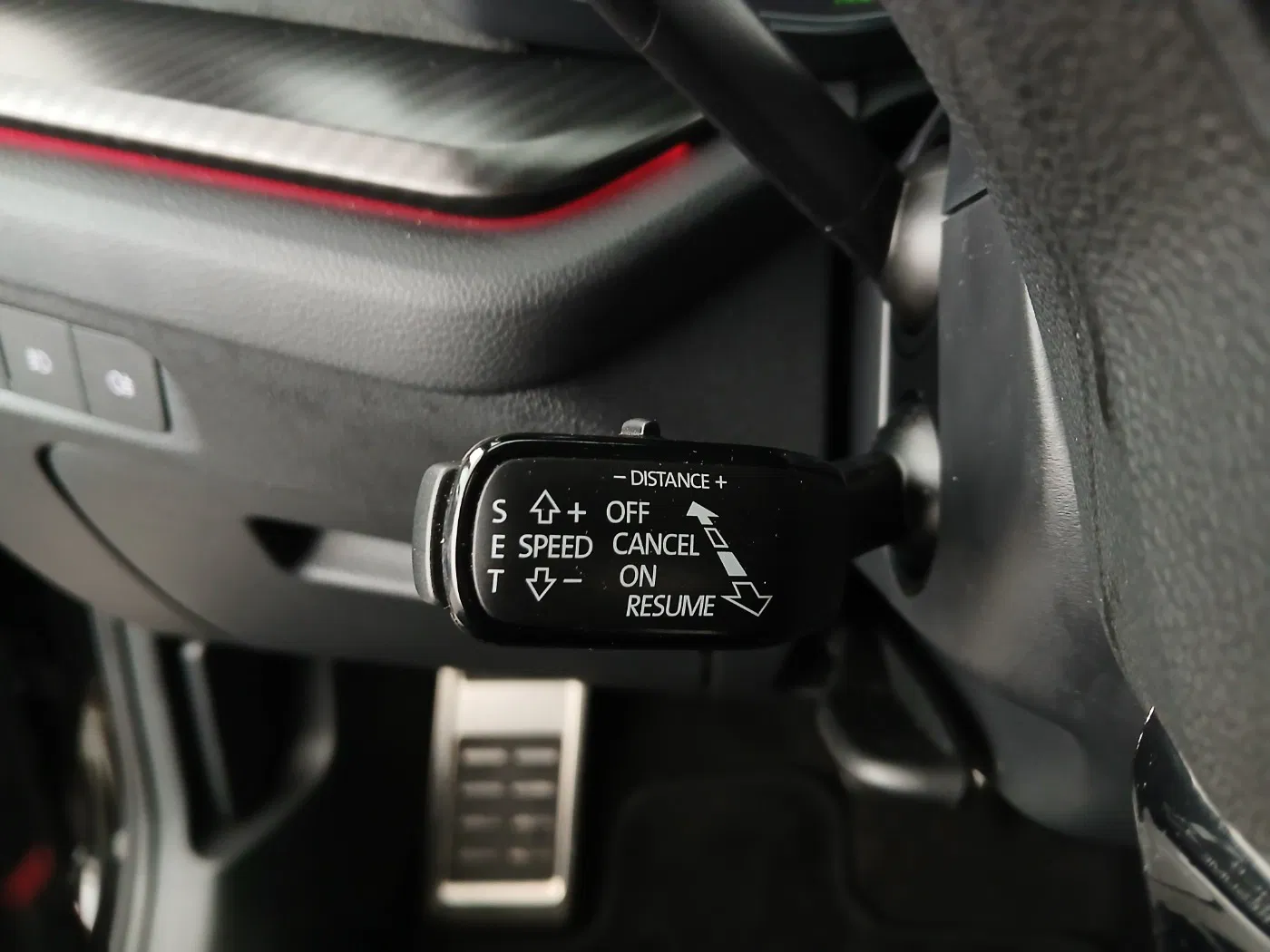 Skoda Octavia Combi 2.0 TDI RS | Bild 14 von 31