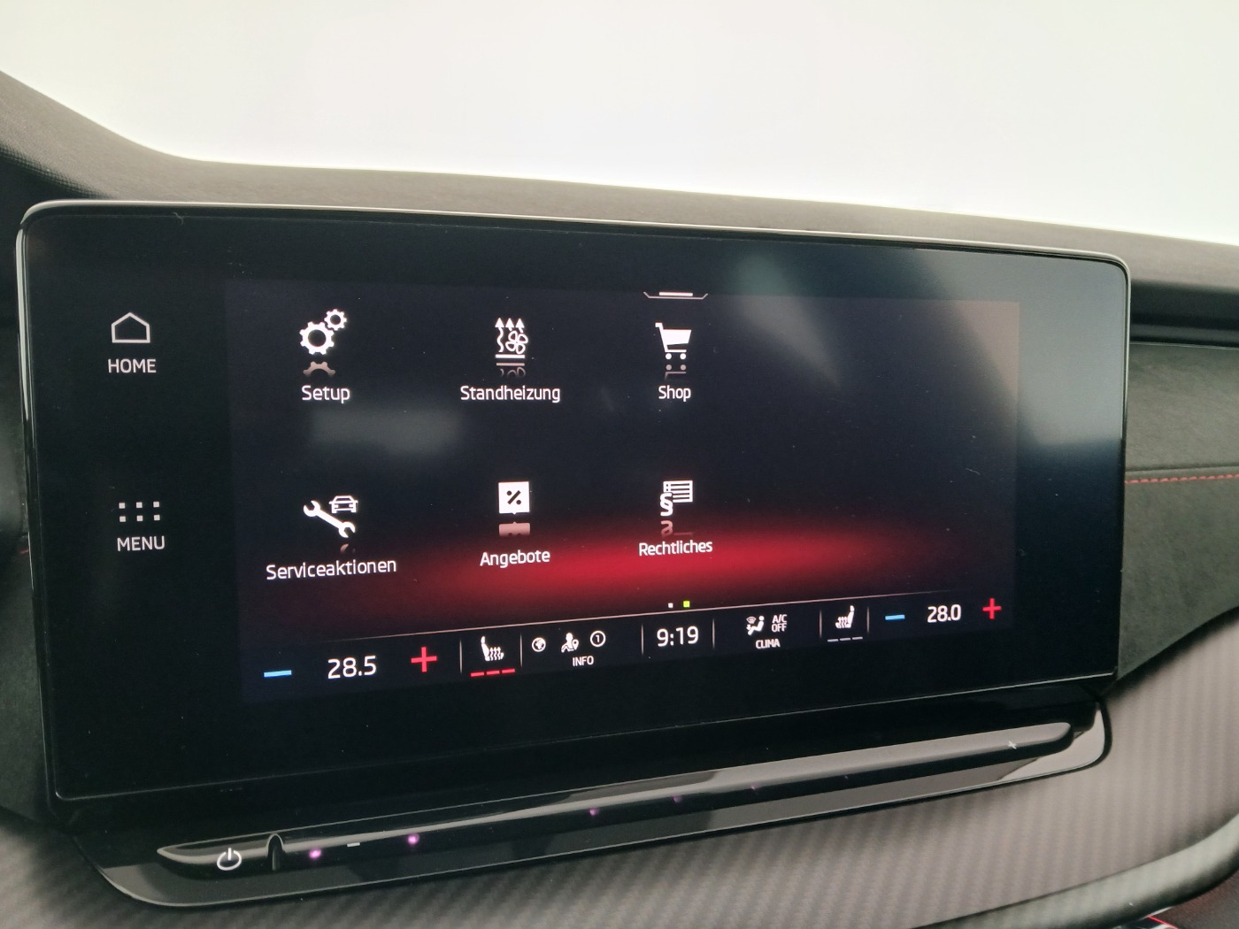 Skoda Octavia Combi 2.0 TDI RS | Bild 16 von 31