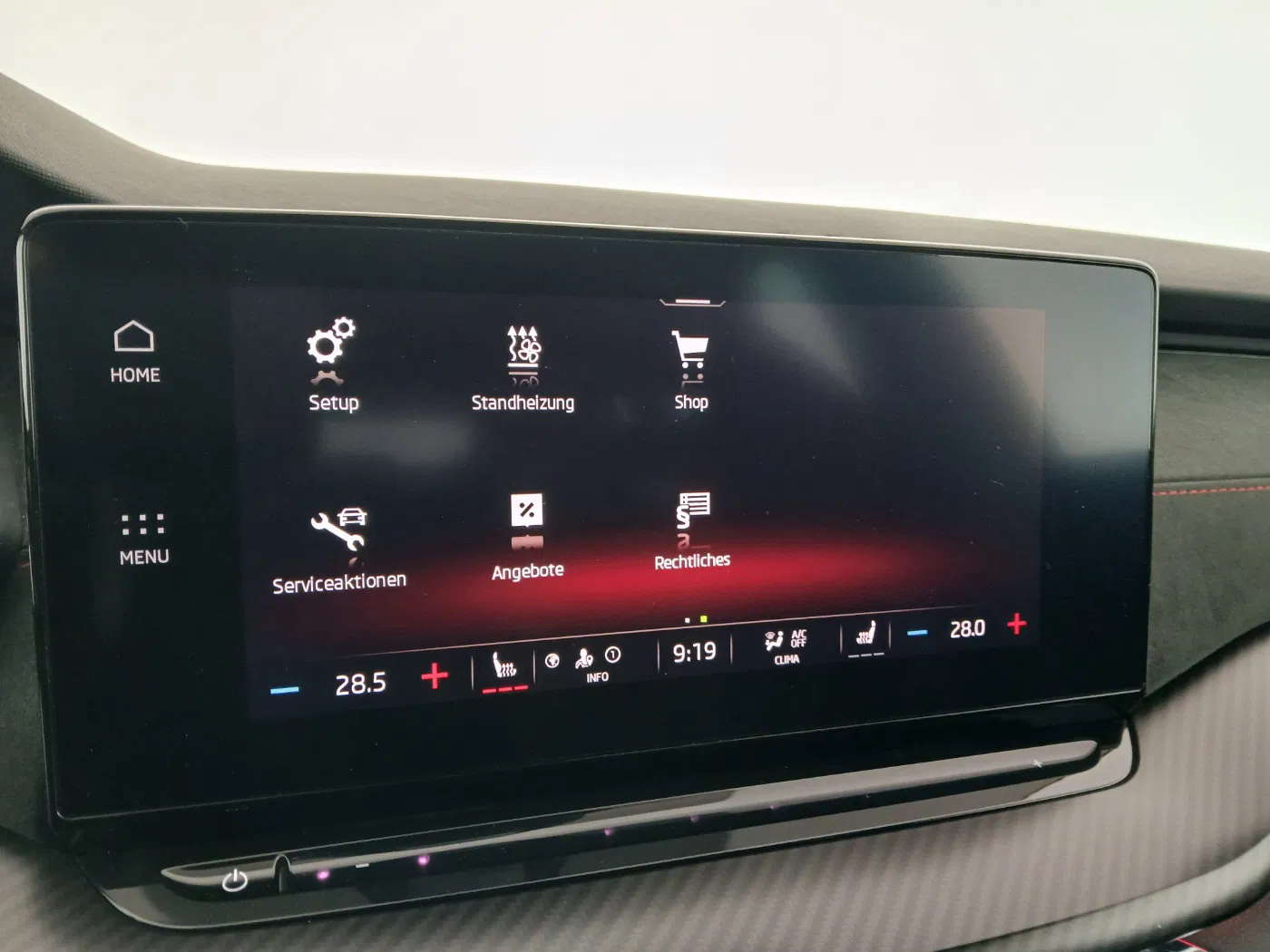 Skoda Octavia Combi 2.0 TDI RS | Bild 16 von 31