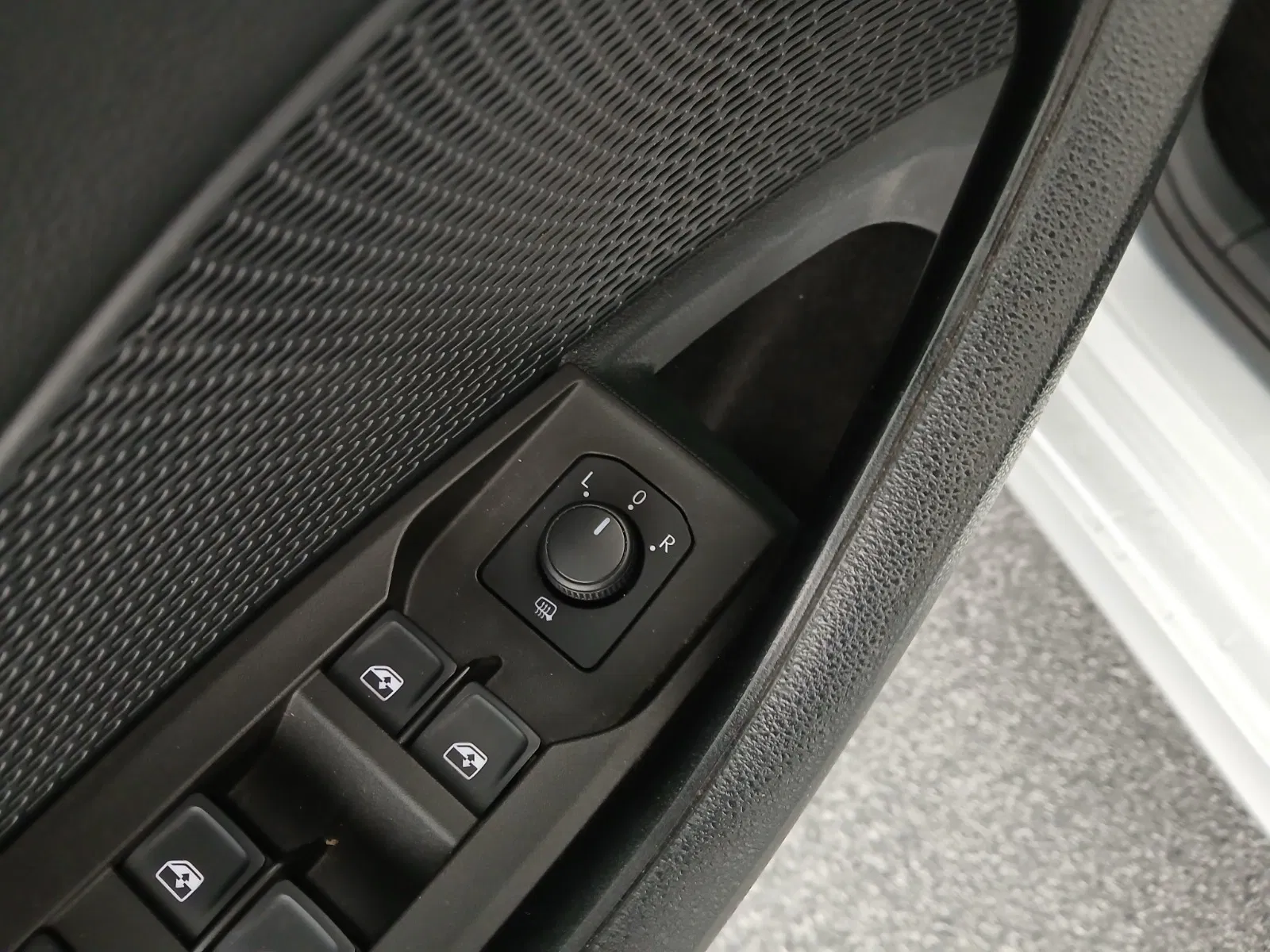 Skoda Octavia Combi 2.0 TDI Ambition | Bild 11 von 28