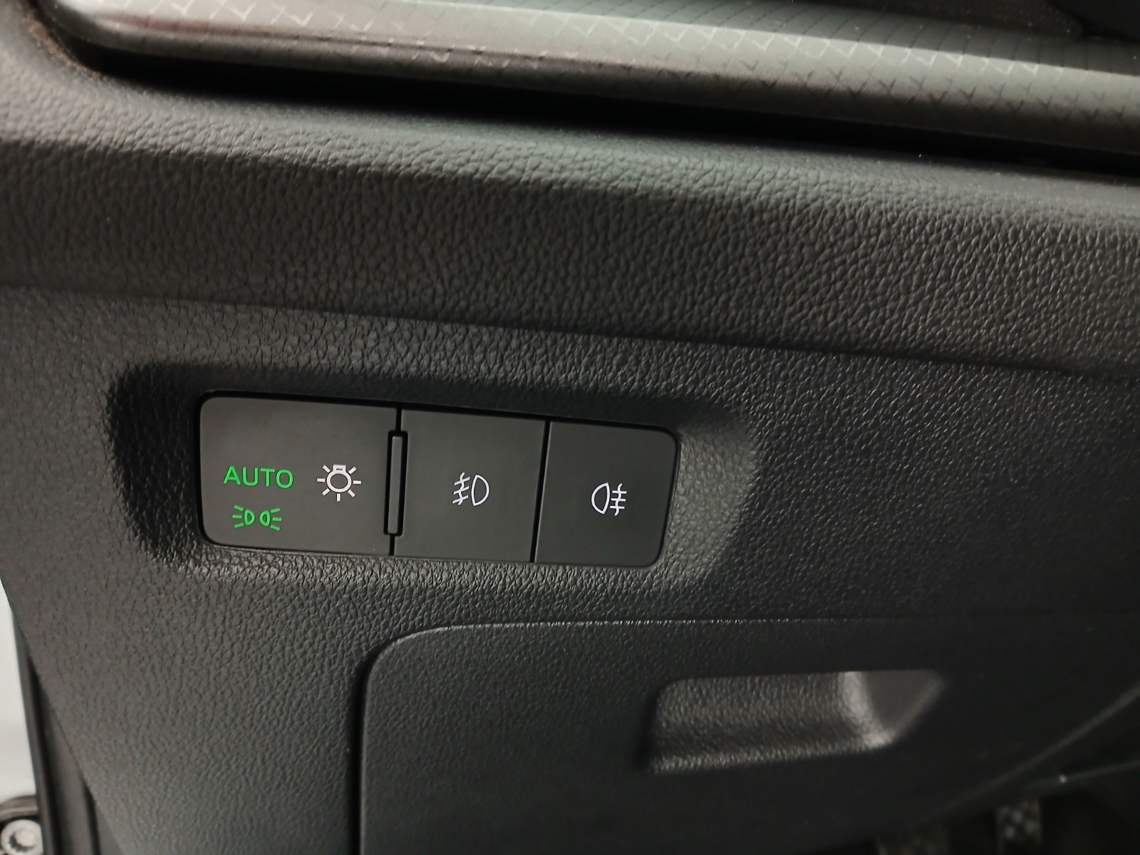 Skoda Octavia Combi 2.0 TDI Ambition | Thumbnail 12 von 28