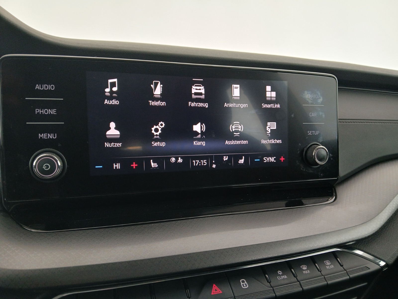 Skoda Octavia Combi 2.0 TDI Ambition | Thumbnail 19 von 28