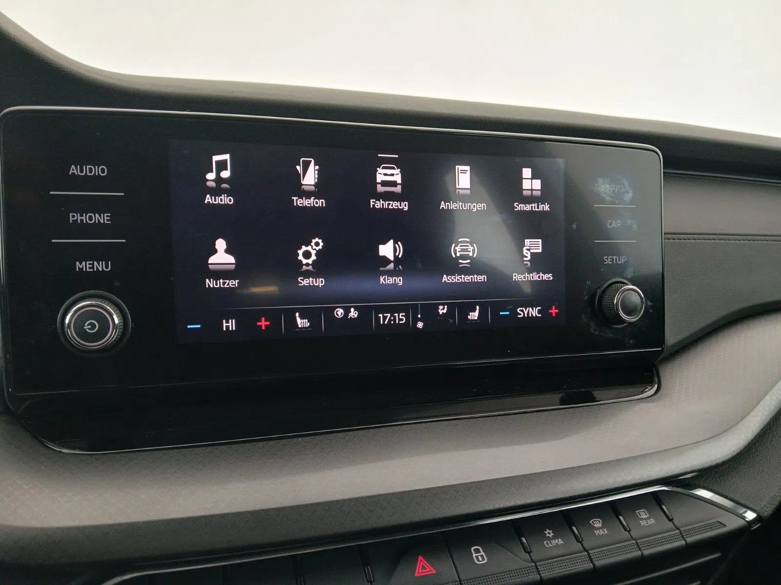 Skoda Octavia Combi 2.0 TDI Ambition | Bild 19 von 28