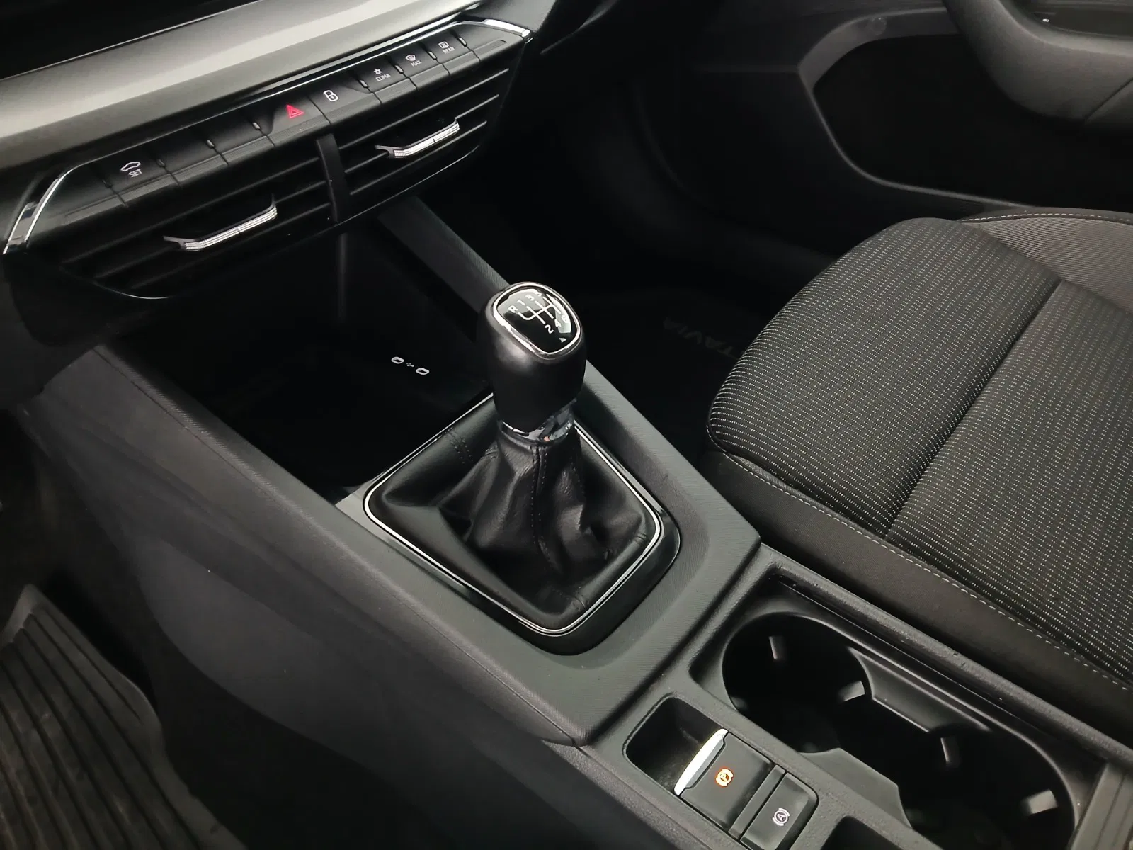 Skoda Octavia Combi 2.0 TDI Ambition | Bild 26 von 28