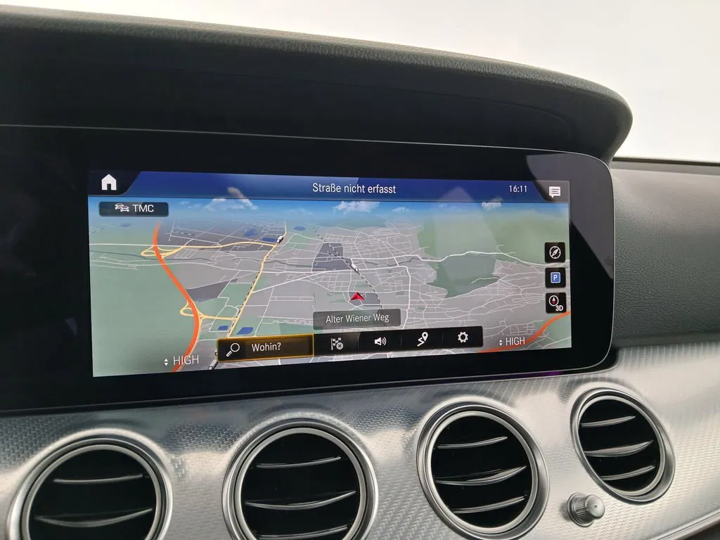 Mercedes-Benz E 200 d T Aut. | Bild 18 von 27