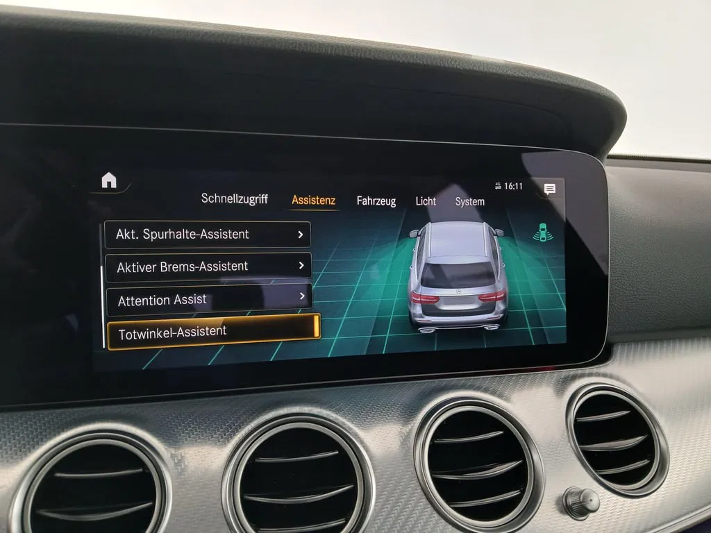 Mercedes-Benz E 200 d T Aut. | Bild 19 von 26