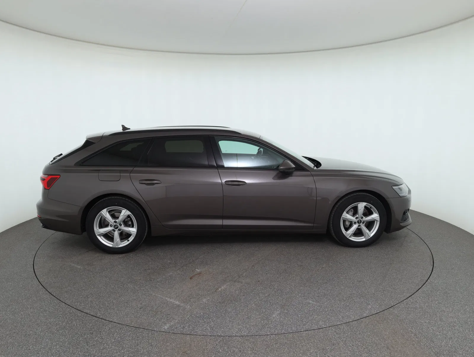 Audi A6 Avant 35 2.0 TDI sport | Bild 6 von 30