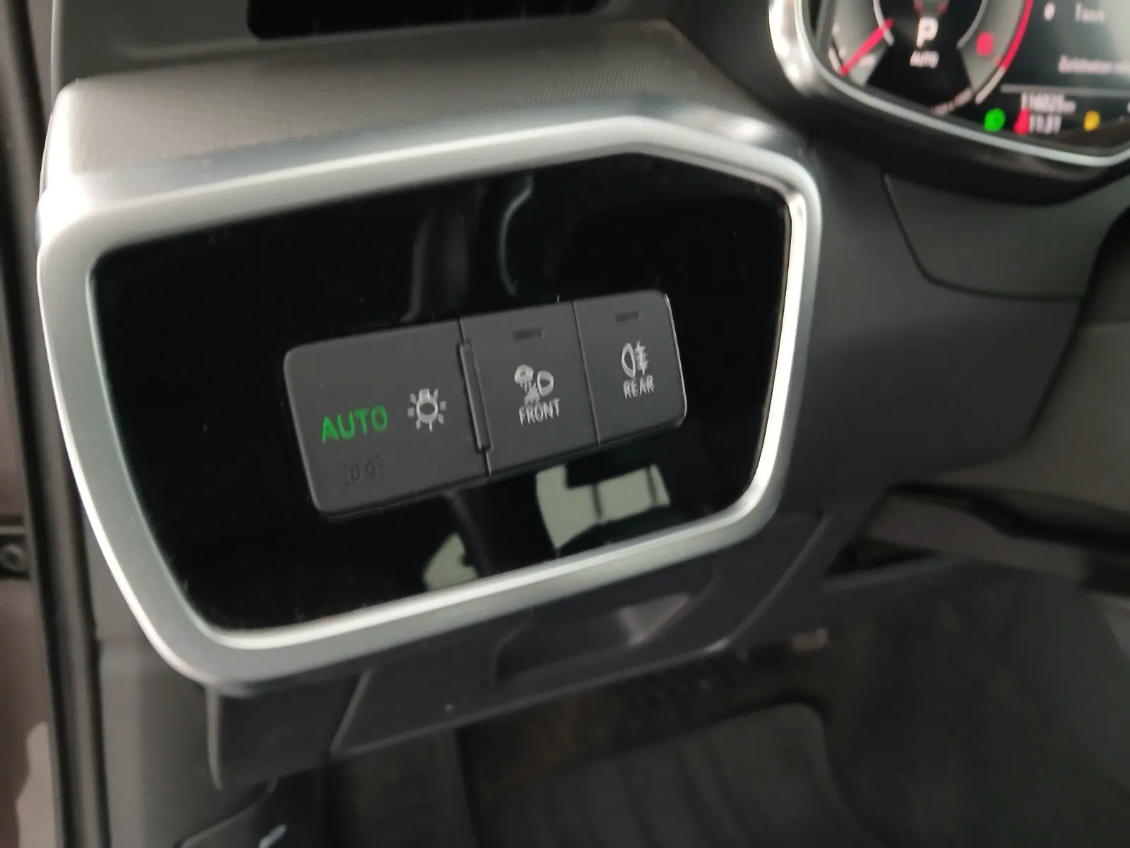 Audi A6 Avant 35 2.0 TDI sport | Bild 12 von 30