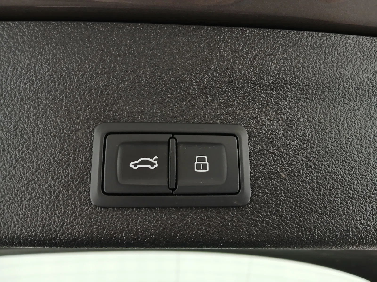 Audi A6 Avant 35 2.0 TDI sport | Bild 29 von 30