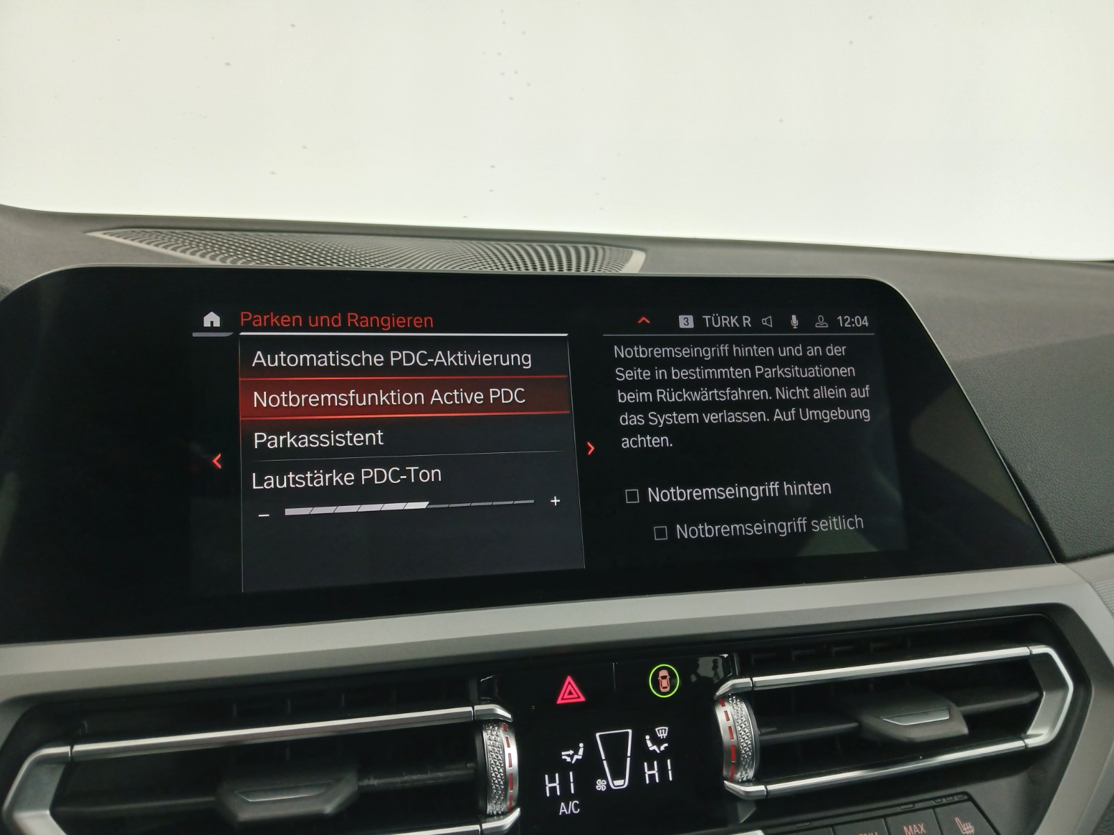 BMW 318d 48 V Touring Aut. | Thumbnail 22 von 30