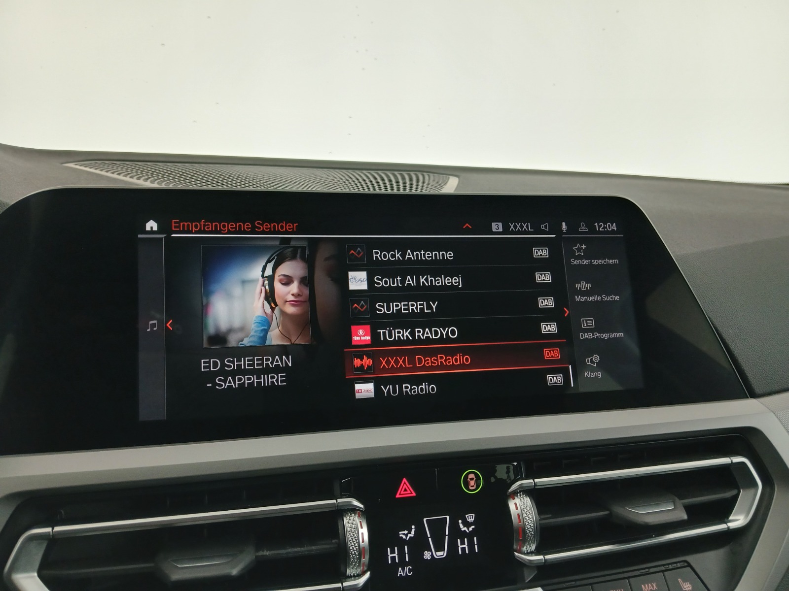 BMW 318d 48 V Touring Aut. | Thumbnail 24 von 30