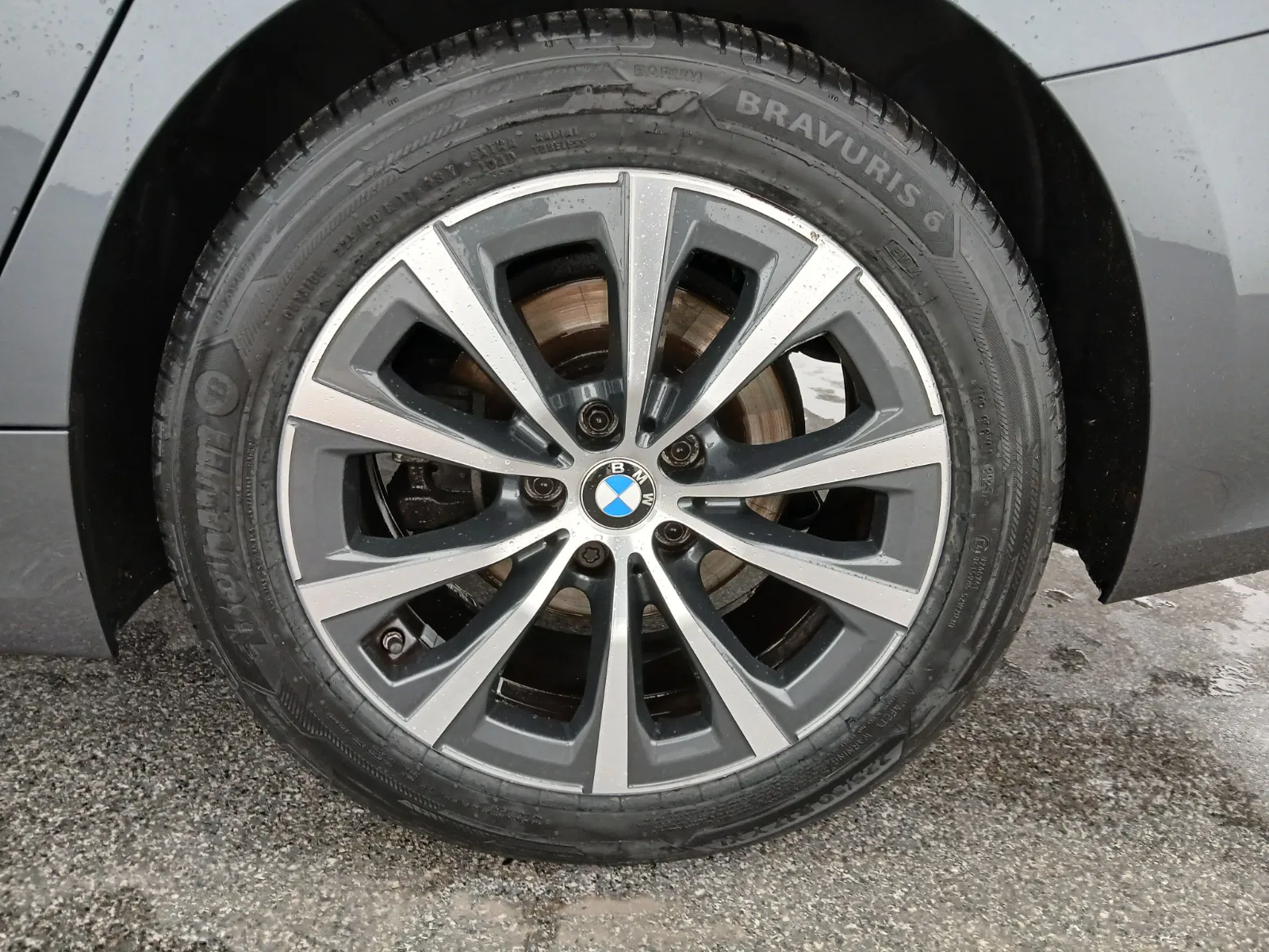 BMW 318d 48 V Touring Aut. | Bild 9 von 30