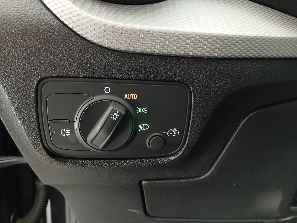 Audi Q2 30 TFSI | Thumbnail 12 von 29