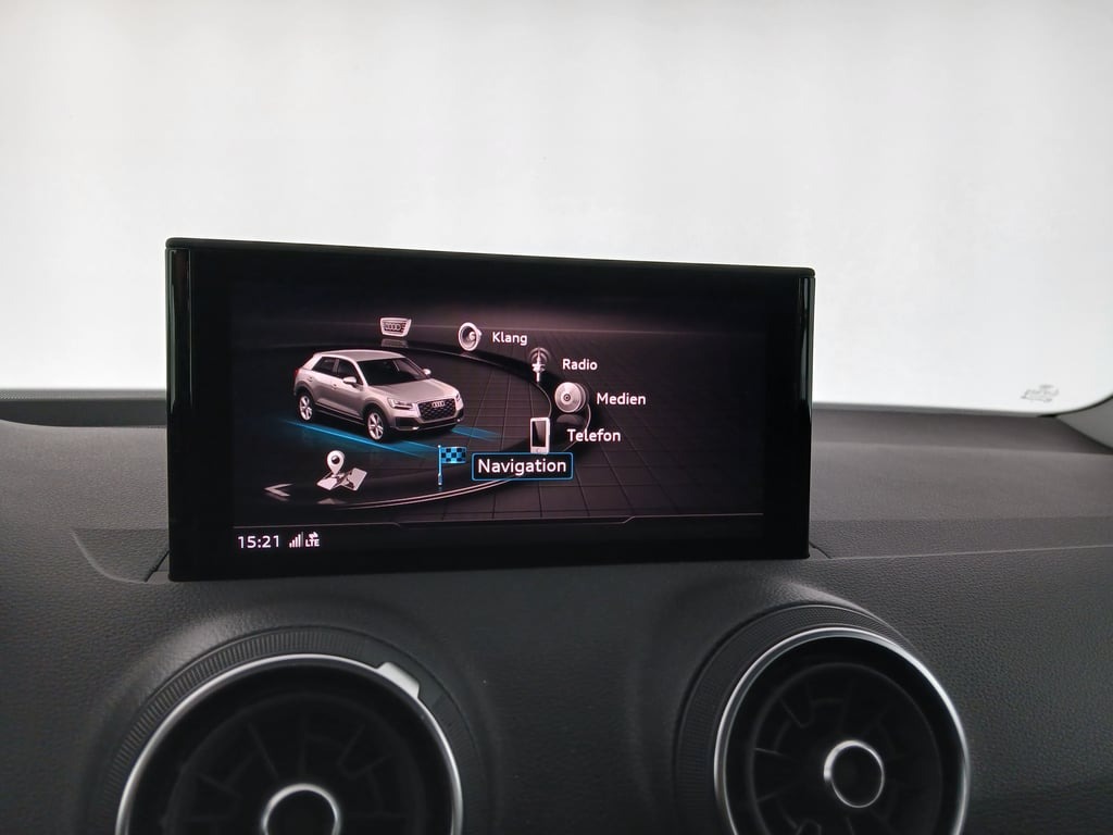 Audi Q2 30 TFSI | Thumbnail 19 von 29