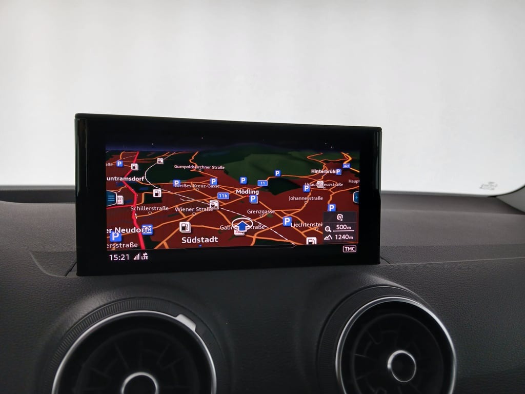 Audi Q2 30 TFSI | Thumbnail 21 von 29