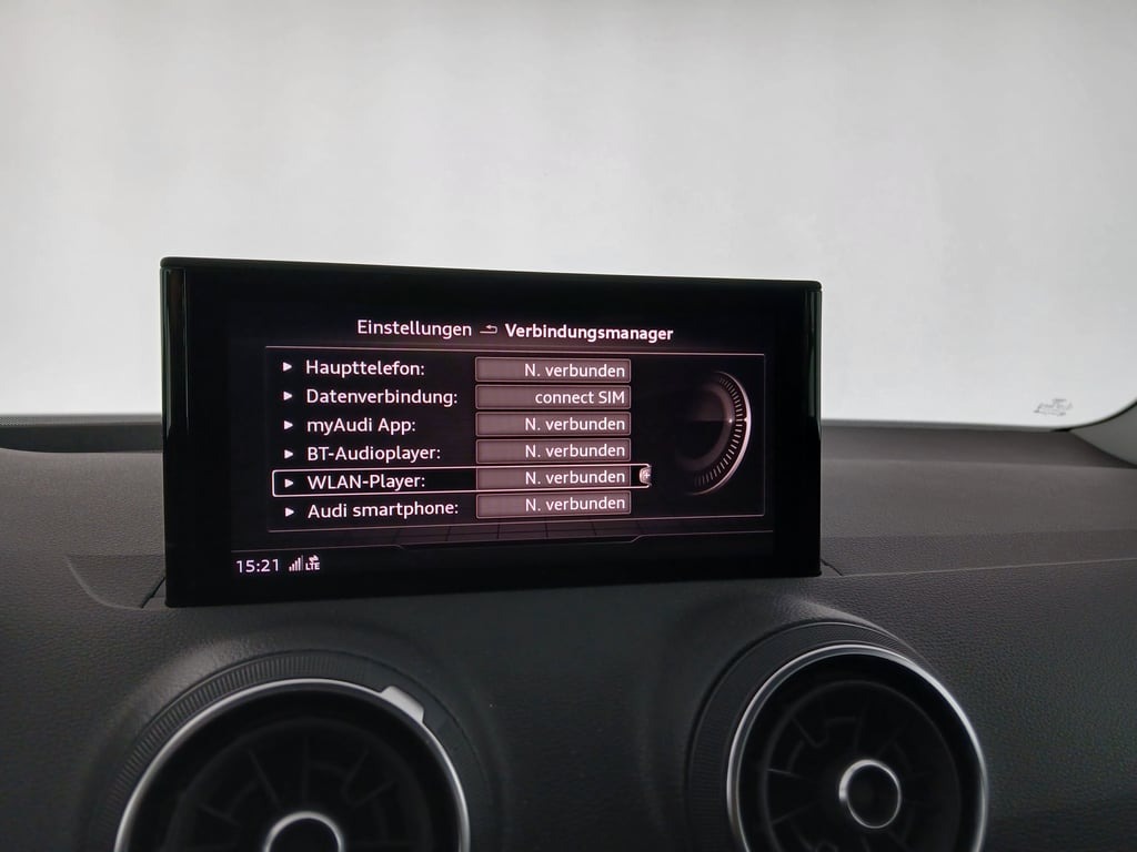 Audi Q2 30 TFSI | Thumbnail 24 von 29