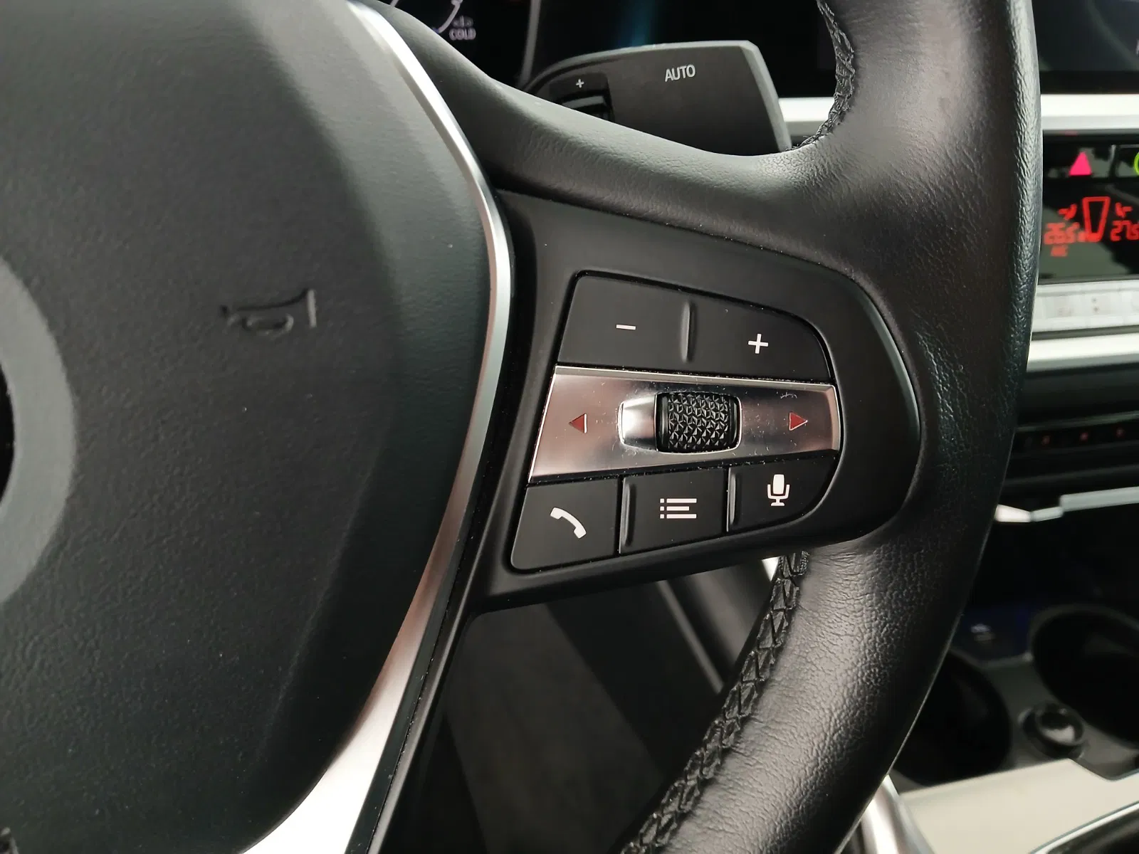 BMW 316d 48 V | Bild 17 von 29