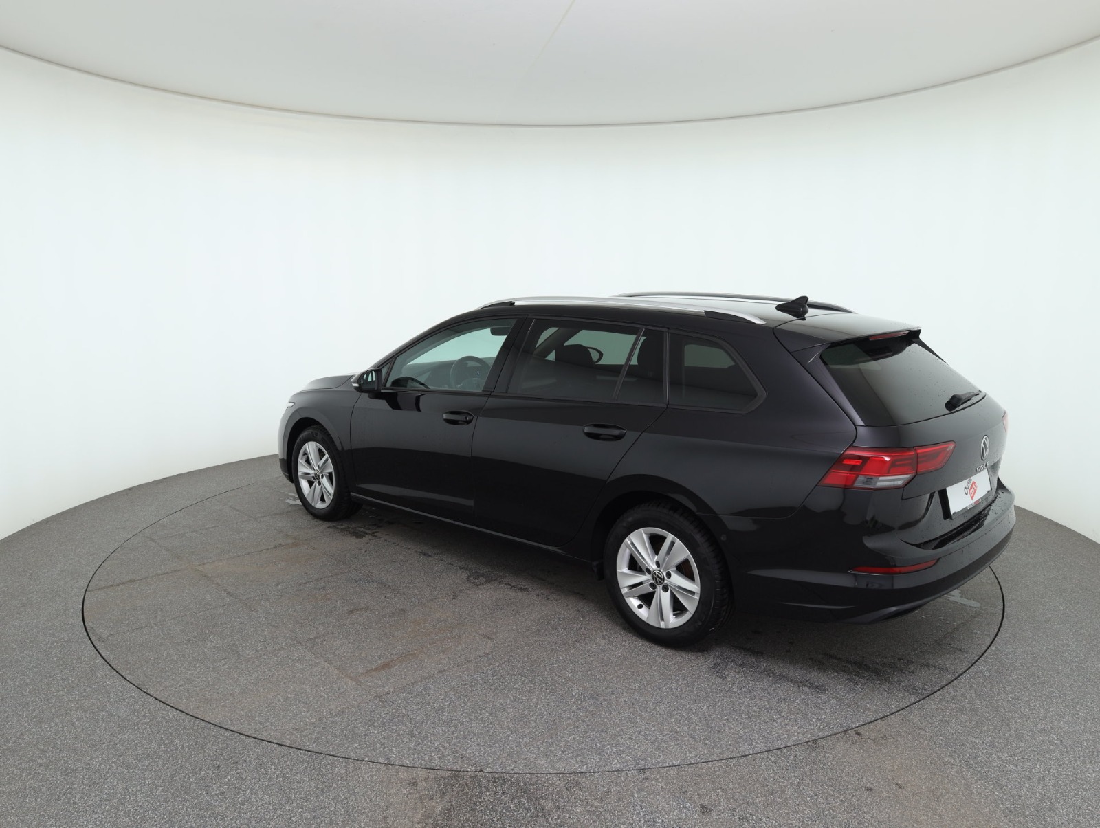 VW Golf VIII Variant 2.0 TDI Life | Thumbnail 7 von 28