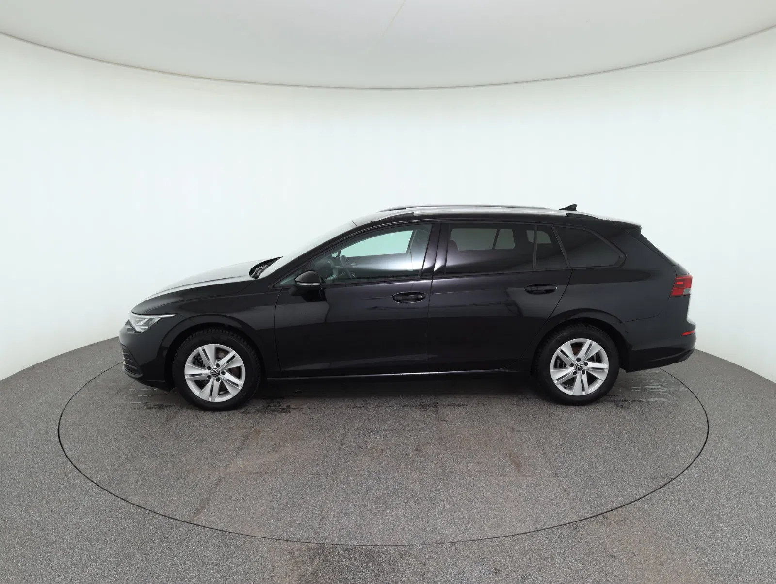 VW Golf VIII Variant 2.0 TDI Life | Bild 8 von 28