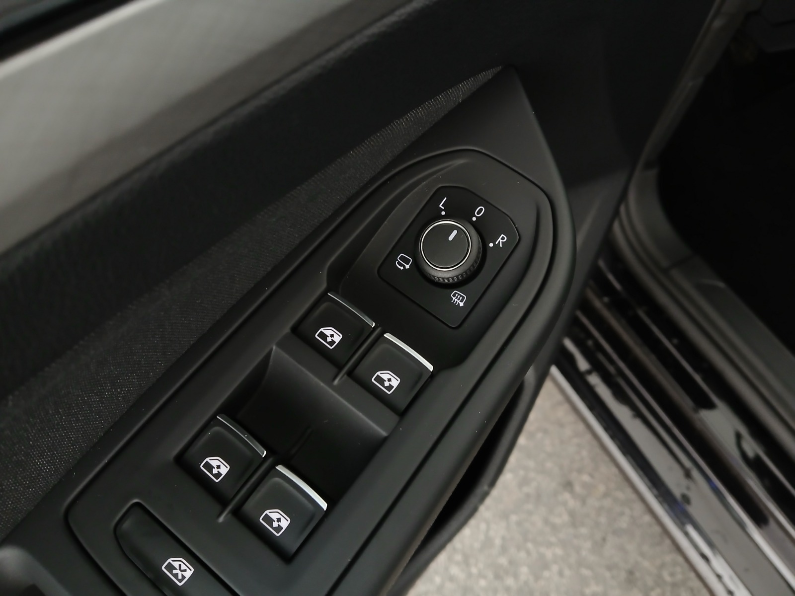 VW Golf VIII Variant 2.0 TDI Life | Thumbnail 11 von 28