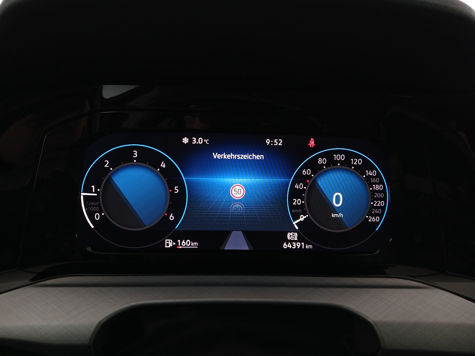 VW Golf VIII Variant 2.0 TDI Life | Thumbnail 15 von 28