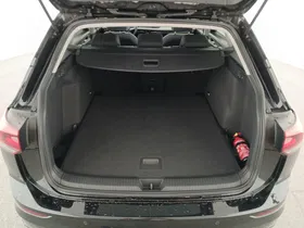 VW Golf VIII Variant 2.0 TDI Life | Thumbnail 27 von 28