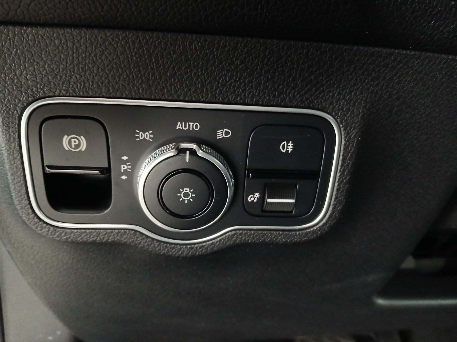 Mercedes-Benz GLB 200 d Aut. | Thumbnail 12 von 30