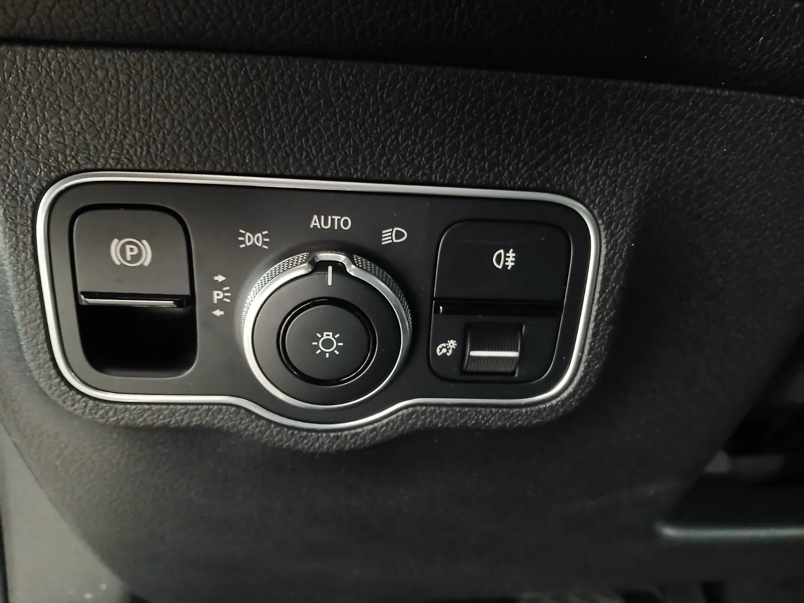 Mercedes-Benz GLB 200 d Aut. | Bild 13 von 31