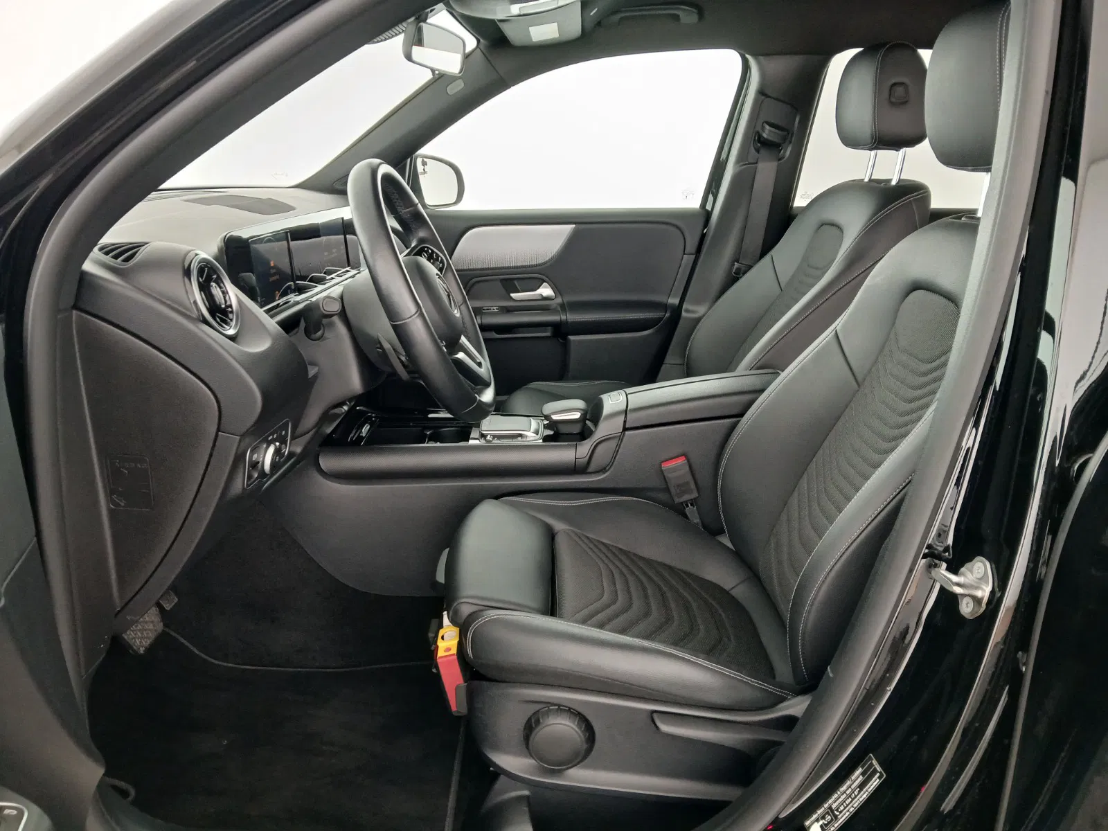 Mercedes-Benz GLB 200 d Aut. | Bild 14 von 31