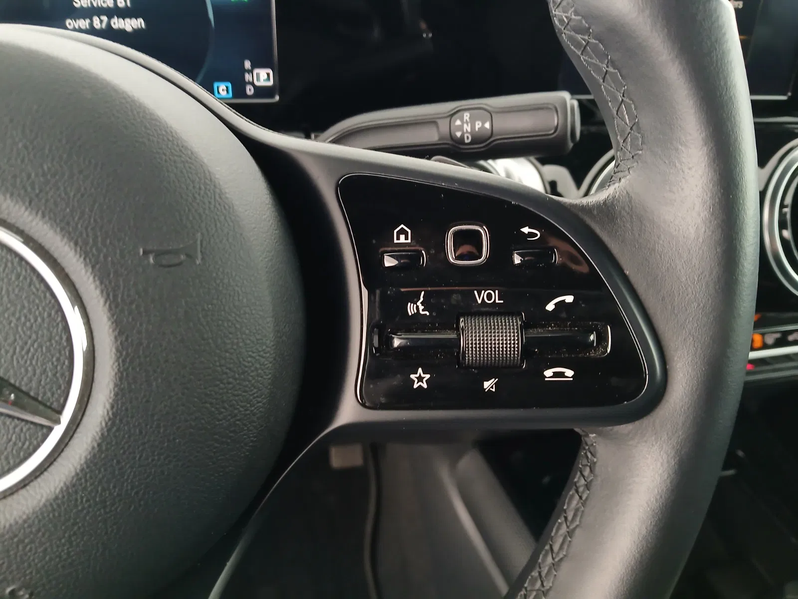 Mercedes-Benz GLB 200 d Aut. | Bild 18 von 31