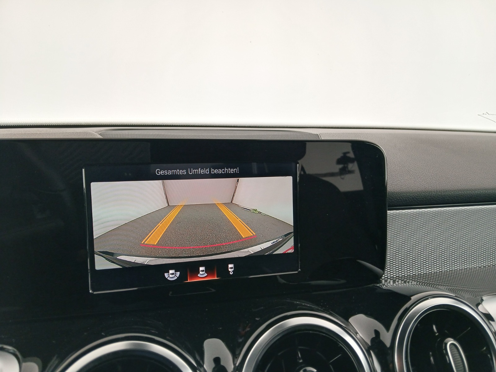 Mercedes-Benz GLB 200 d Aut. | Thumbnail 21 von 30