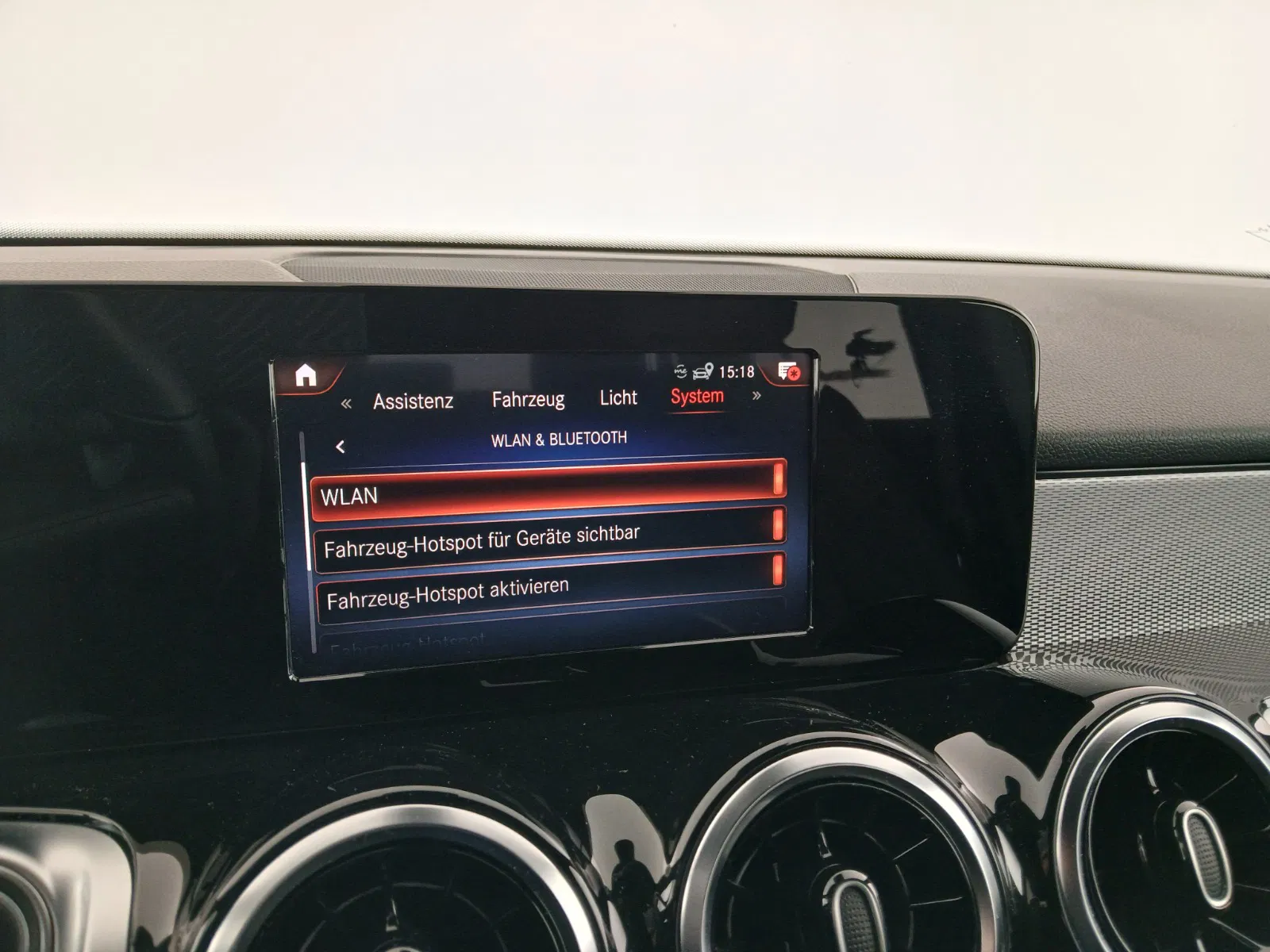 Mercedes-Benz GLB 200 d Aut. | Bild 23 von 30