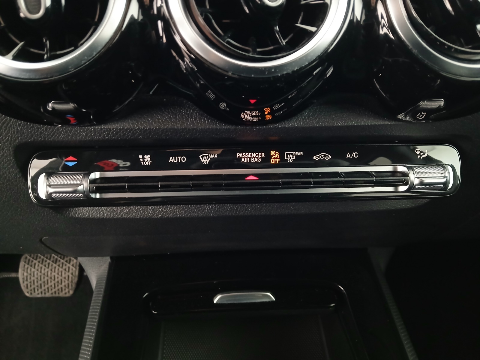 Mercedes-Benz GLB 200 d Aut. | Thumbnail 24 von 30