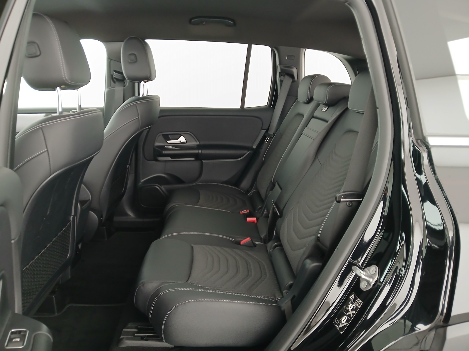 Mercedes-Benz GLB 200 d Aut. | Thumbnail 26 von 30