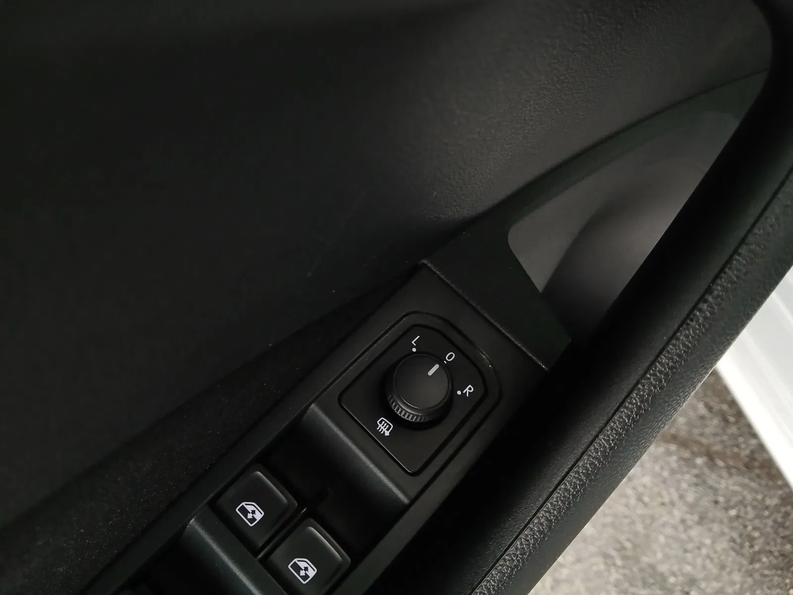 Skoda Kamiq 1.0 TSI Ambition | Bild 11 von 28