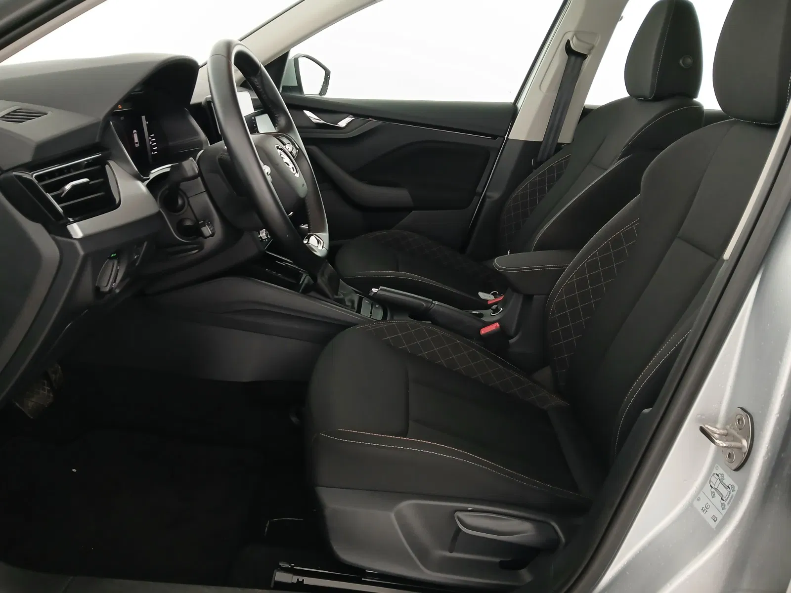 Skoda Kamiq 1.0 TSI Ambition | Bild 13 von 28