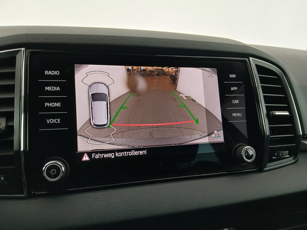 Skoda Karoq 2.0 TDI Ambition | Bild 24 von 30