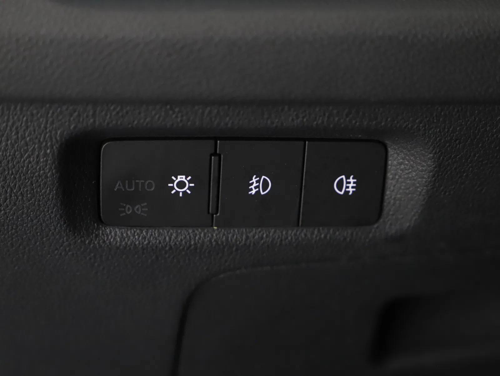 Skoda Octavia Combi 2.0 TSI RS | Bild 12 von 30