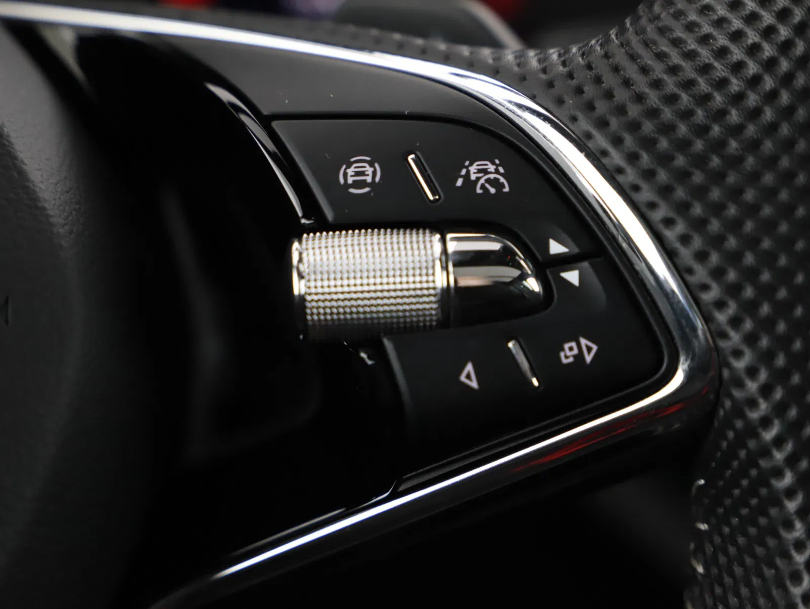 Skoda Octavia Combi 2.0 TSI RS | Bild 18 von 30