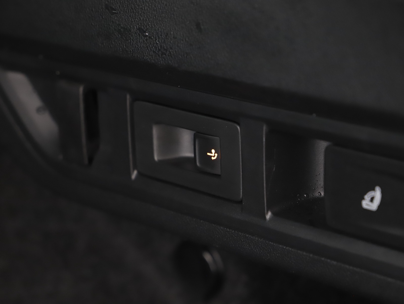 Skoda Octavia Combi 2.0 TSI RS | Bild 28 von 30