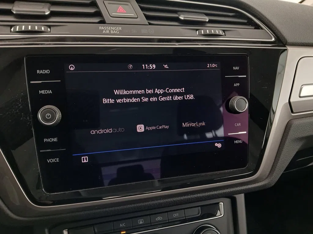 VW Touran 2.0 TDI BMT | Bild 19 von 28