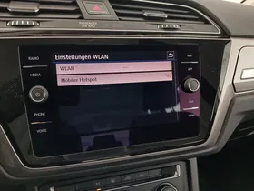 VW Touran 2.0 TDI BMT | Thumbnail 24 von 28