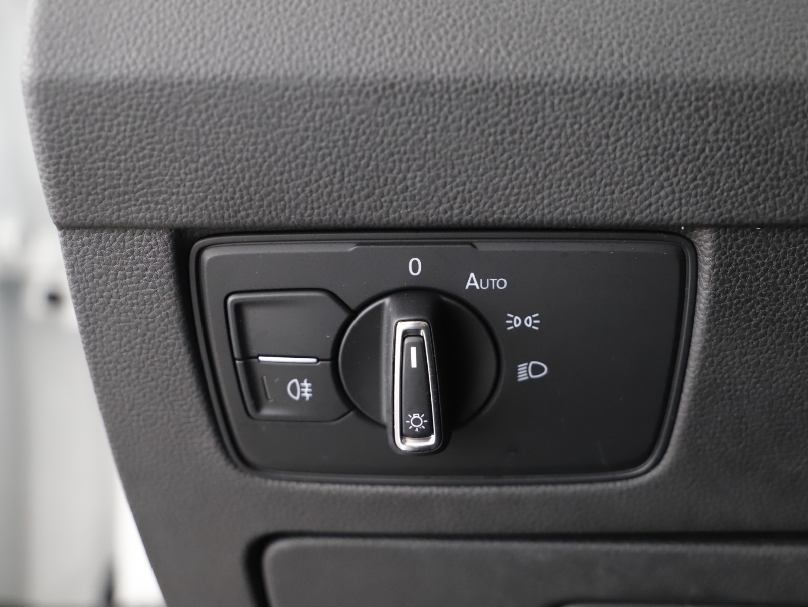 VW Passat Variant 1.4 TSI  GTE | Thumbnail 12 von 25