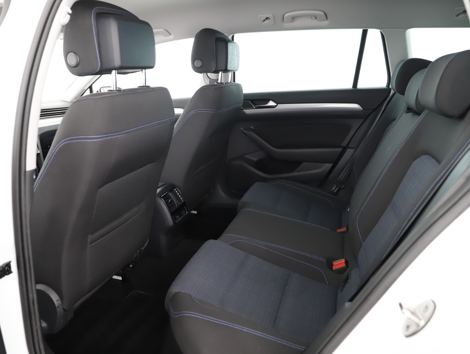 VW Passat Variant 1.4 TSI  GTE | Thumbnail 23 von 25